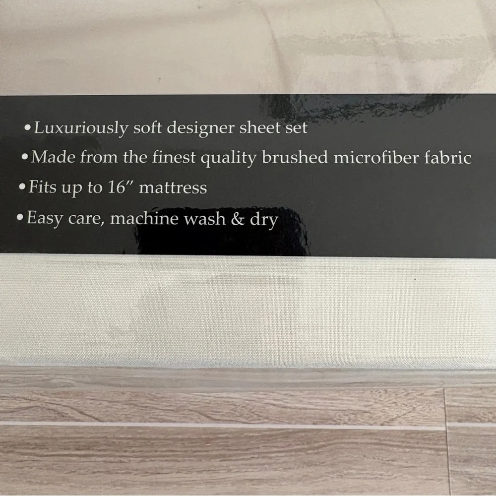 Grace Elizabeth Ivory Queen Sheet Set